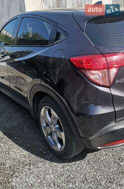 Внедорожник / Кроссовер Honda HR-V 2017 в 