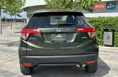 Позашляховик / Кросовер Honda HR-V 2018 в 