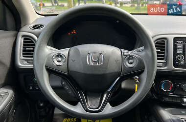 Позашляховик / Кросовер Honda HR-V 2018 в 