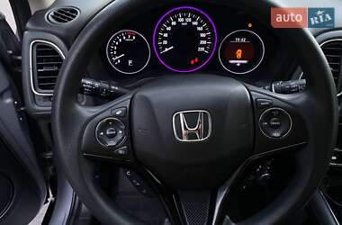 Позашляховик / Кросовер Honda HR-V 2018 в 