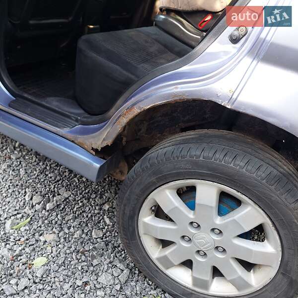 Внедорожник / Кроссовер Honda HR-V 2002 в Хмельницком фото 10 Внедорожник / Кроссовер Honda HR-V 2002 в Хмельницком