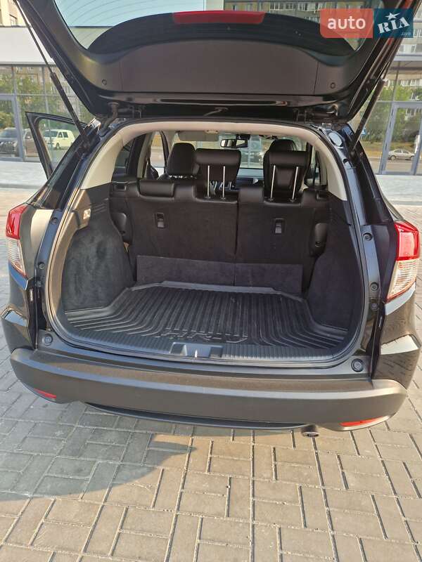Позашляховик / Кросовер Honda HR-V 2020 в Дніпрі фото 11 Позашляховик / Кросовер Honda HR-V 2020 в Дніпрі