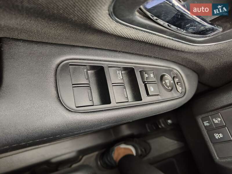 Внедорожник / Кроссовер Honda HR-V 2019 в Киеве