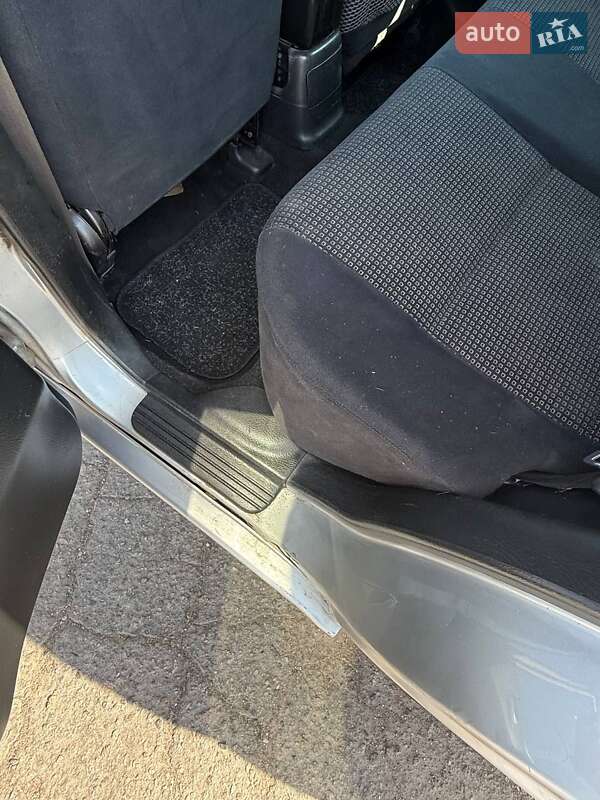 Внедорожник / Кроссовер Honda HR-V 2003 в Коблеве