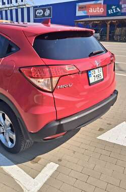 Внедорожник / Кроссовер Honda HR-V 2015 в 