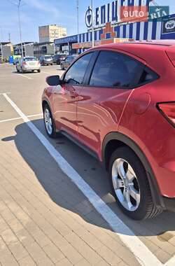 Внедорожник / Кроссовер Honda HR-V 2015 в 