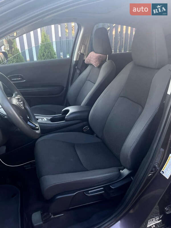 Позашляховик / Кросовер Honda HR-V 2019 в Погребах