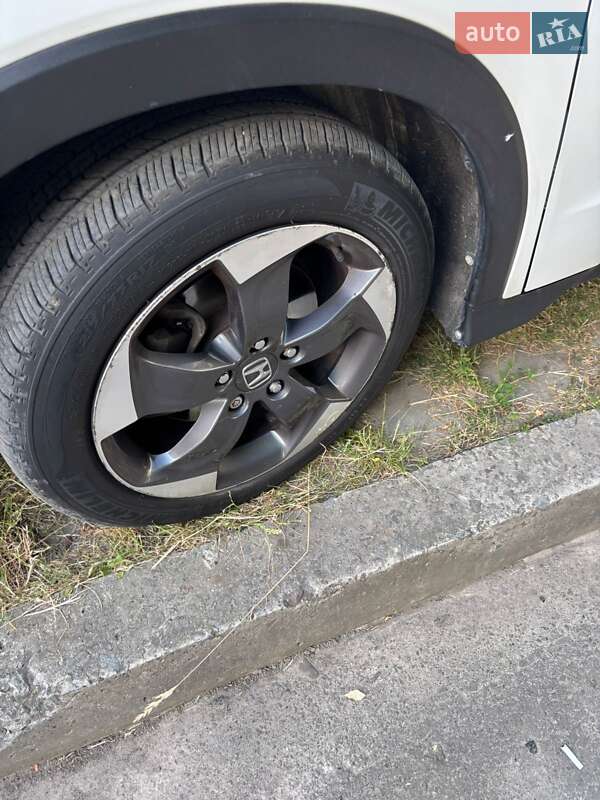 Внедорожник / Кроссовер Honda HR-V 2018 в Львове