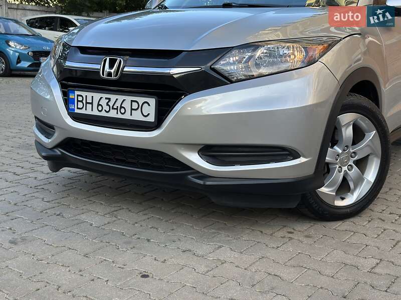 Внедорожник / Кроссовер Honda HR-V 2016 в Одессе