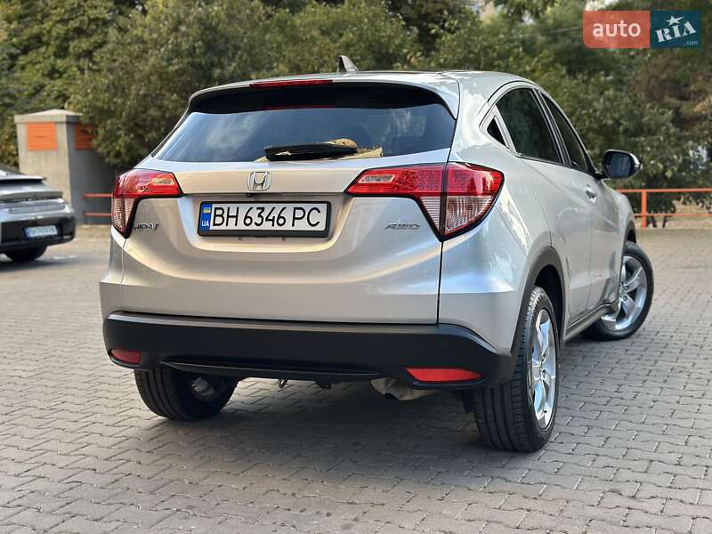 Внедорожник / Кроссовер Honda HR-V 2016 в Одессе