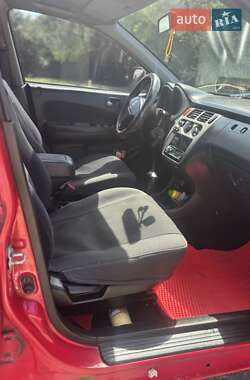 Позашляховик / Кросовер Honda HR-V 2001 в 