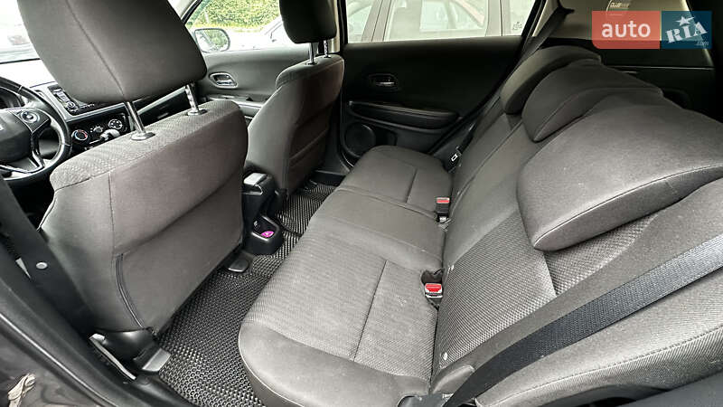 Внедорожник / Кроссовер Honda HR-V 2016 в Львове