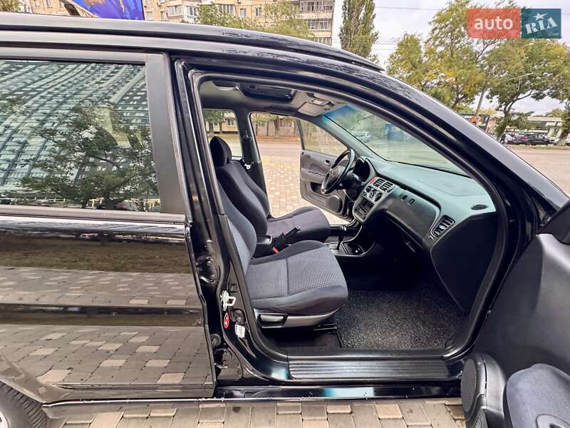 Позашляховик / Кросовер Honda HR-V 2005 в Одесі фото 48 Позашляховик / Кросовер Honda HR-V 2005 в Одесі