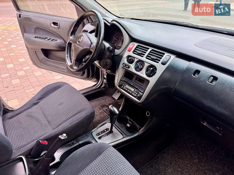 Позашляховик / Кросовер Honda HR-V 2005 в Одесі фото 51 Позашляховик / Кросовер Honda HR-V 2005 в Одесі