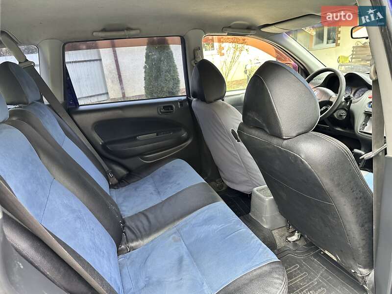 Внедорожник / Кроссовер Honda HR-V 2001 в Черновцах фото 10 Внедорожник / Кроссовер Honda HR-V 2001 в Черновцах