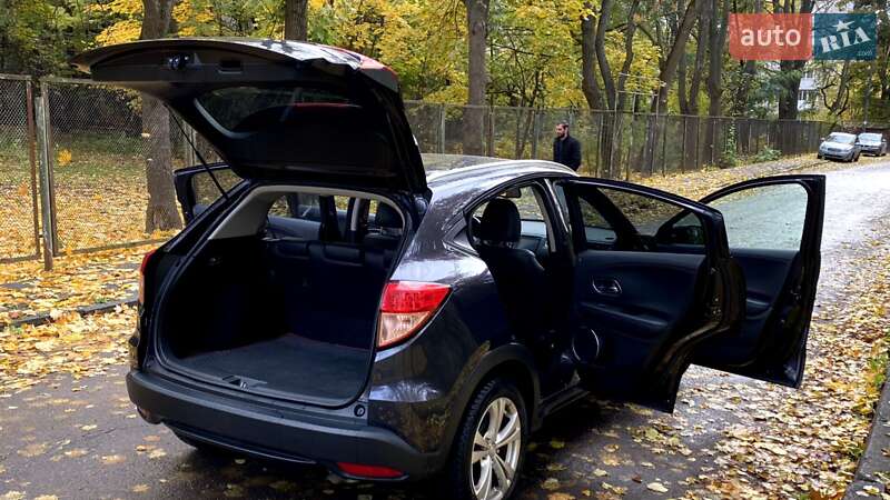 Внедорожник / Кроссовер Honda HR-V 2018 в Киеве фото 10 Внедорожник / Кроссовер Honda HR-V 2018 в Киеве