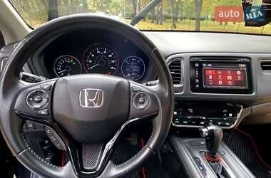 Внедорожник / Кроссовер Honda HR-V 2018 в 
