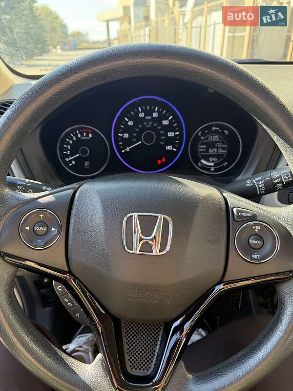 Внедорожник / Кроссовер Honda HR-V 2015 в Киеве фото 6 Внедорожник / Кроссовер Honda HR-V 2015 в Киеве