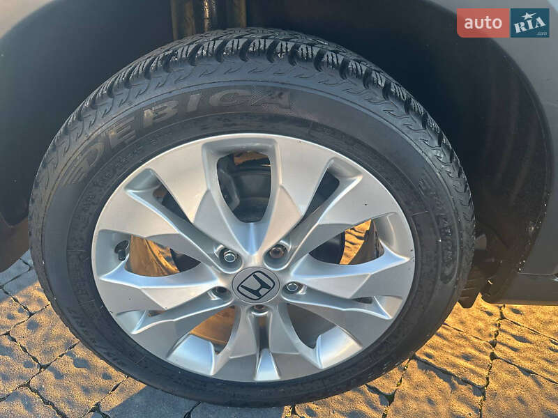 Позашляховик / Кросовер Honda HR-V 2016 в Львові фото 16 Позашляховик / Кросовер Honda HR-V 2016 в Львові