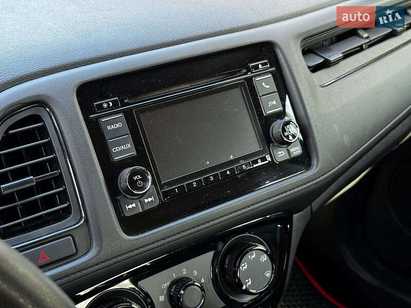 Внедорожник / Кроссовер Honda HR-V 2018 в Киеве