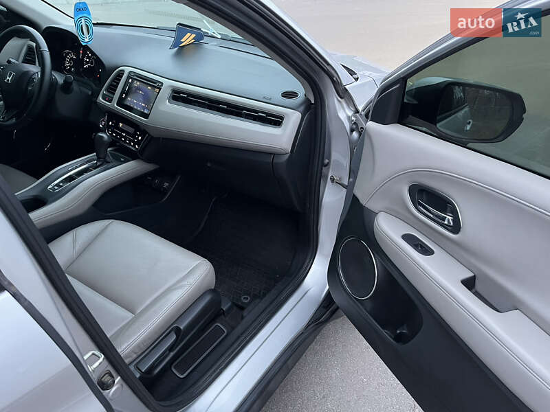 Внедорожник / Кроссовер Honda HR-V 2016 в Кривом Роге фото 10 Внедорожник / Кроссовер Honda HR-V 2016 в Кривом Роге
