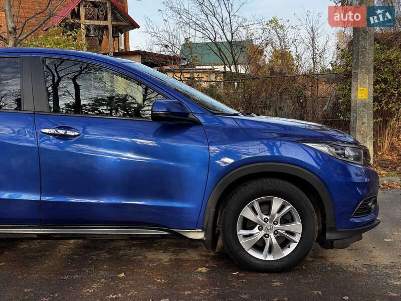 Внедорожник / Кроссовер Honda HR-V 2018 в Киеве