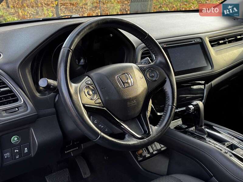 Внедорожник / Кроссовер Honda HR-V 2018 в Киеве