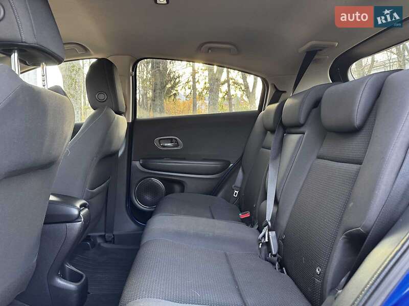 Внедорожник / Кроссовер Honda HR-V 2018 в Киеве