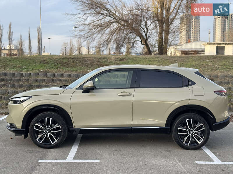 Внедорожник / Кроссовер Honda HR-V 2023 в Киеве