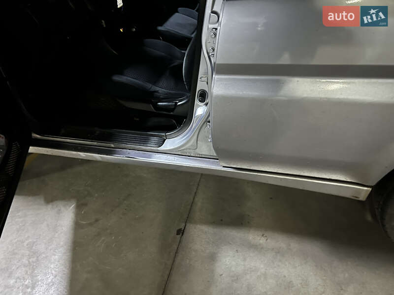 Внедорожник / Кроссовер Honda HR-V 2005 в Броварах фото 7 Внедорожник / Кроссовер Honda HR-V 2005 в Броварах