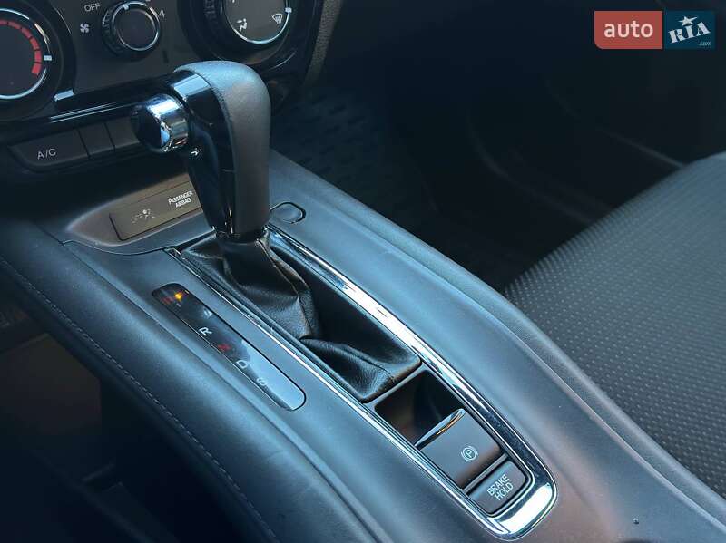 Внедорожник / Кроссовер Honda HR-V 2019 в Львове