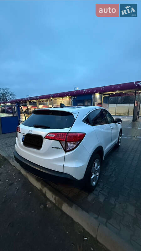 Внедорожник / Кроссовер Honda HR-V 2016 в Киеве