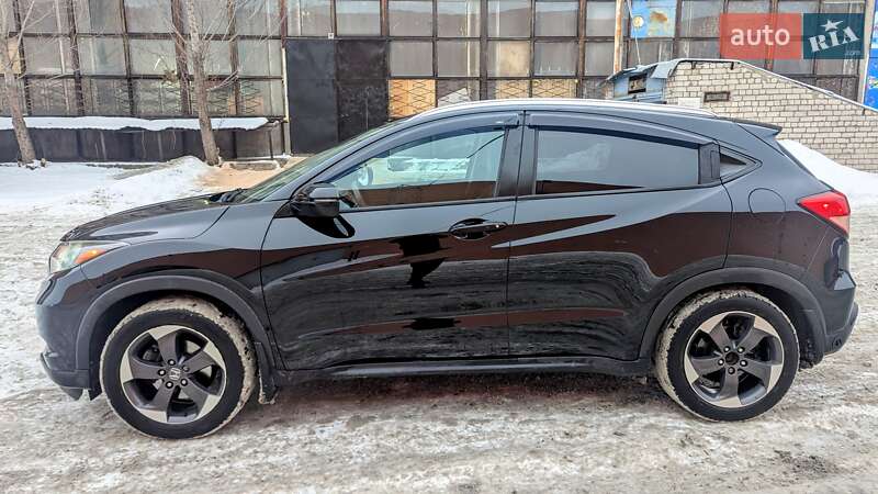Внедорожник / Кроссовер Honda HR-V 2018 в Киеве
