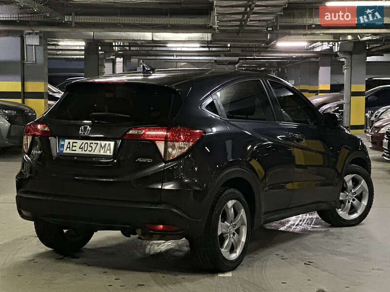 Внедорожник / Кроссовер Honda HR-V 2017 в Днепре
