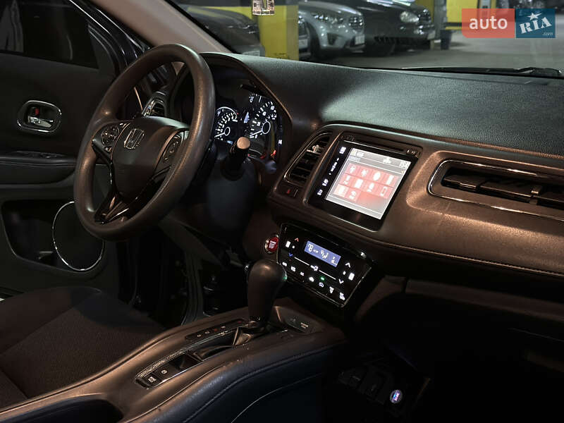 Внедорожник / Кроссовер Honda HR-V 2017 в Днепре