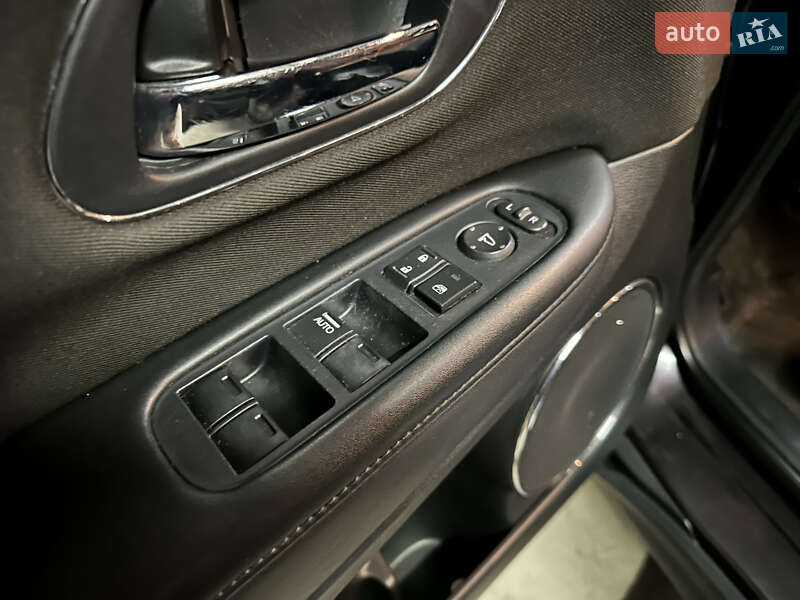 Внедорожник / Кроссовер Honda HR-V 2017 в Днепре