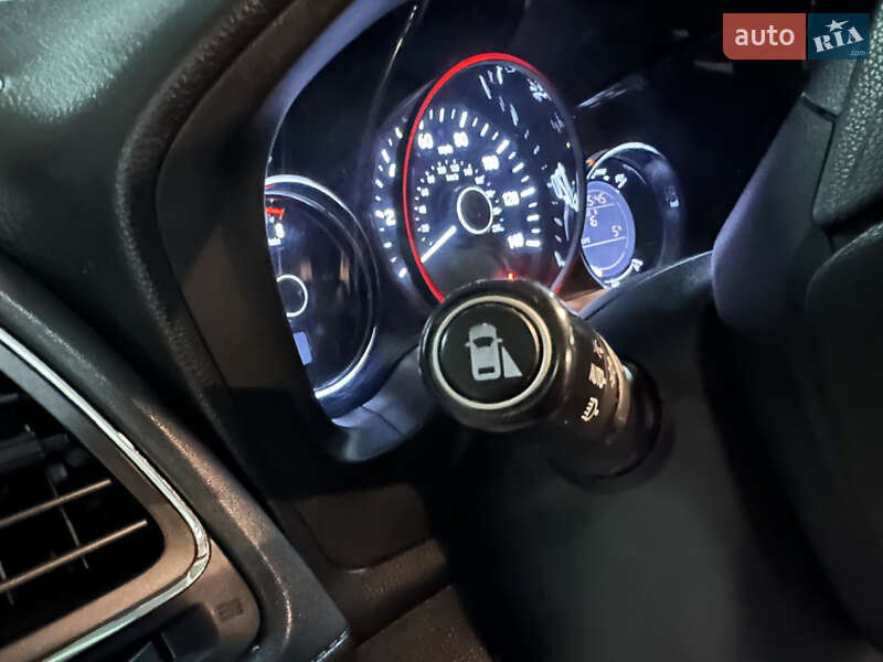 Внедорожник / Кроссовер Honda HR-V 2017 в Днепре