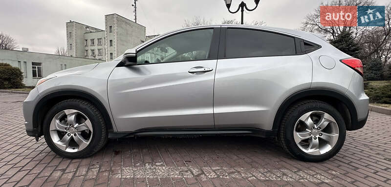 Внедорожник / Кроссовер Honda HR-V 2017 в Днепре фото 17 Внедорожник / Кроссовер Honda HR-V 2017 в Днепре