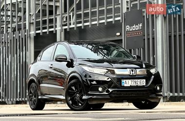 Внедорожник / Кроссовер Honda HR-V 2020 в Киеве