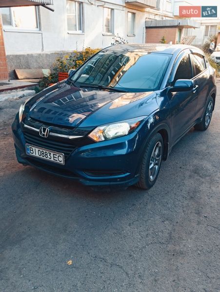 Внедорожник / Кроссовер Honda HR-V 2017 в Полтаве
