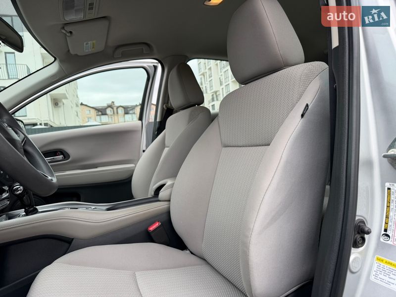 Внедорожник / Кроссовер Honda HR-V 2016 в Ужгороде фото 24 Внедорожник / Кроссовер Honda HR-V 2016 в Ужгороде