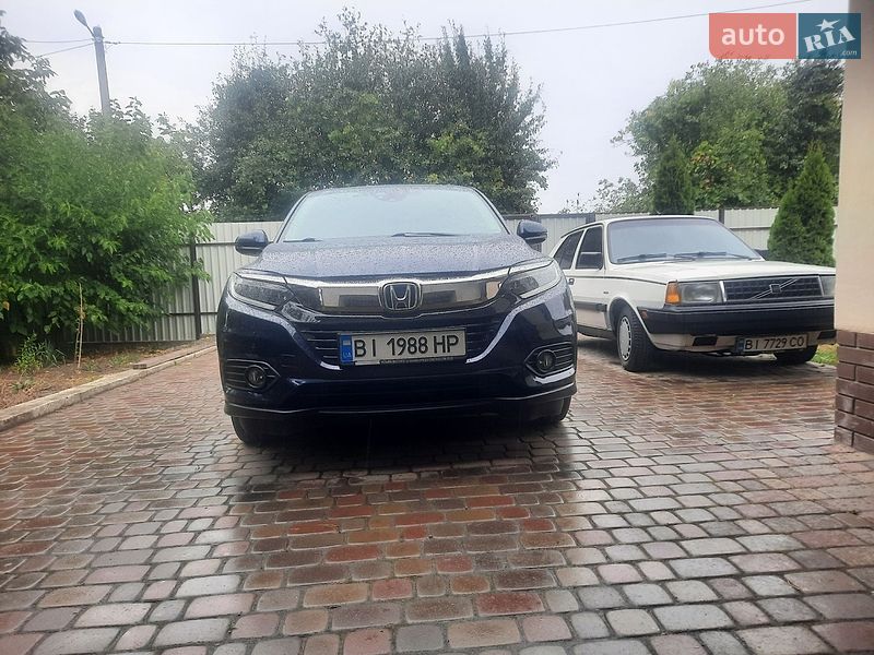 Внедорожник / Кроссовер Honda HR-V 2019 в Полтаве