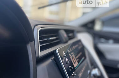 Седан Honda Insight 2018 в 