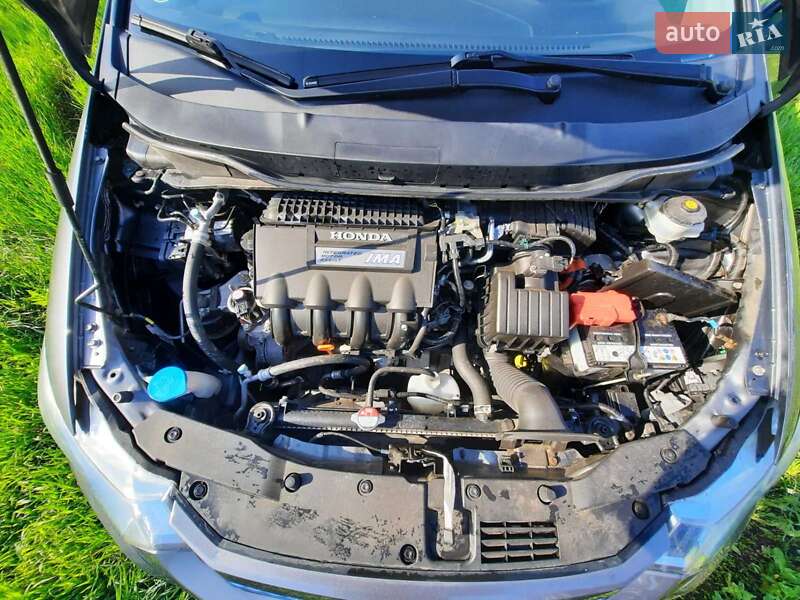 Хэтчбек Honda Insight 2012 в Могилев-Подольске