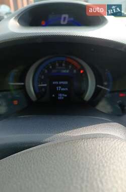 Хэтчбек Honda Insight 2010 в 