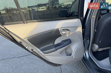Хэтчбек Honda Insight 2010 в 