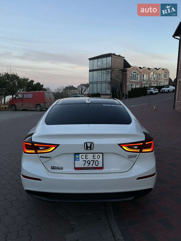 Седан Honda Insight 2018 в Чернівцях