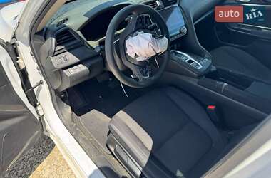 Седан Honda Insight 2021 в 