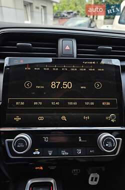 Седан Honda Insight 2018 в 
