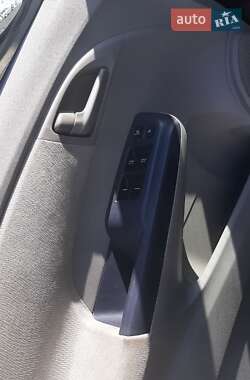 Хэтчбек Honda Insight 2010 в 
